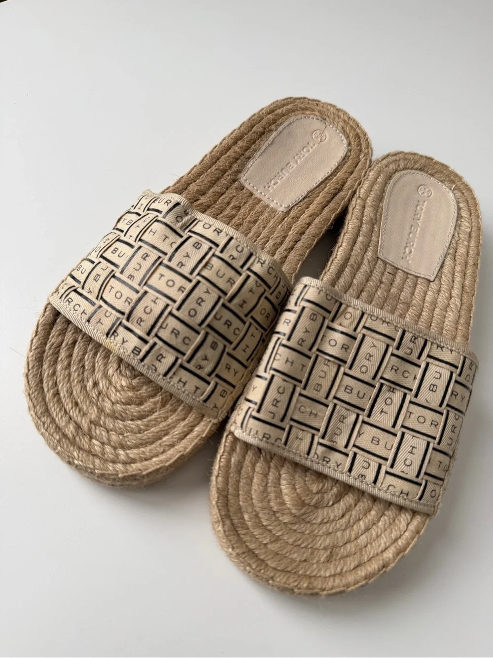 Tory Burch Woven Espadrille Slide Sandals – Tan & Black